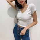 Short-sleeve Cropped V-neck T-shirt