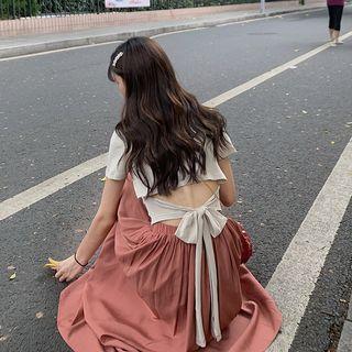 Backless Short-sleeve T-shirt / A-line Midi Skirt