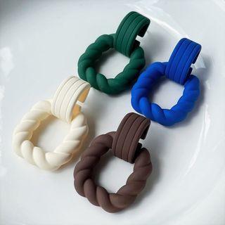 Twisted Ear Stud / Clip-on Earring