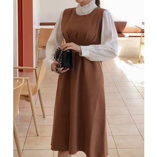 Sleeveless Pintuck-waist Knit Dress With Sash