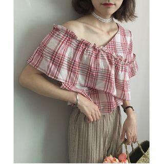 Short-sleeve Plaid V-neck Top