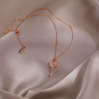Moon Pendant Necklace Rose Gold - One Size
