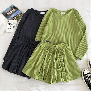 Set: V-neck Ribbed Knit Top + Knit Wide Leg Shorts