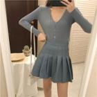 Long-sleeve Open Knit Top / Pleated A-line Skirt
