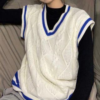 Contrast Trim Sweater Vest