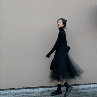 Turtleneck Oversized Sweater / Mesh A-line Skirt