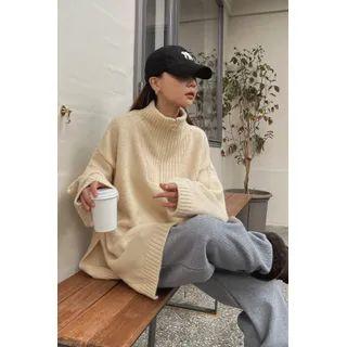 Zipped Deep-slit Woolen Sweater