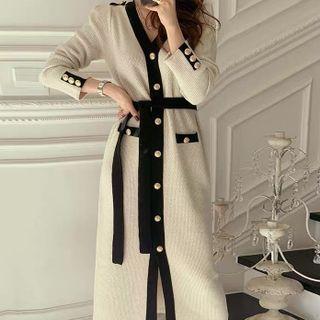Long-sleeve V-neck Plain Contrast Trim Single Breasted Knit Dress