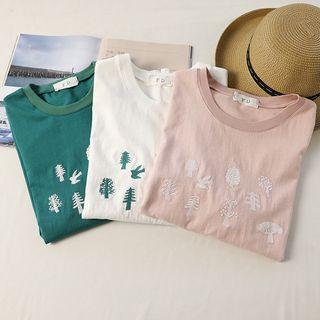 Tree Embroidered Elbow Sleeve T-shirt