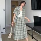 Short-sleeve Blazer / Midi A-line Skirt