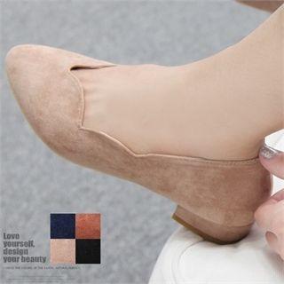 Pointy Scalloped Faux-suede Pumps