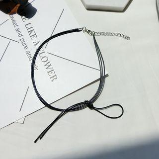 Knot-accent Choker