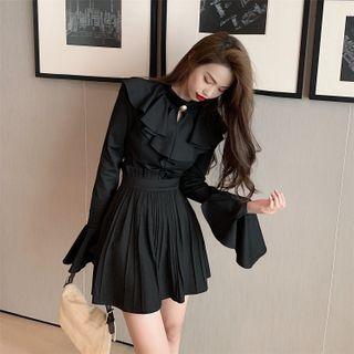 Ruffle Long-sleeve Blouse / High Waist Ruffle Pleated Skirt