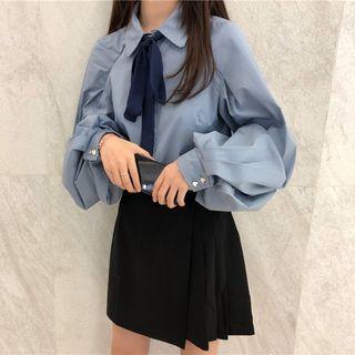 Balloon-sleeve Tie-neck Blouse / Pleated Skirt