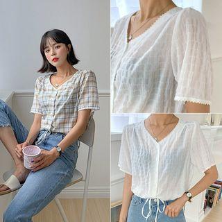 Lace-trim Tie-hem Blouse