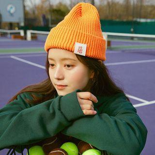 [fever & Percent] Logo Patch Rib-knit Beanie