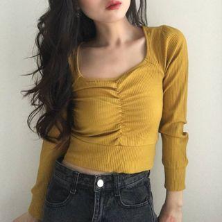 Sweetheart Neckline Long-sleeve Cropped Top