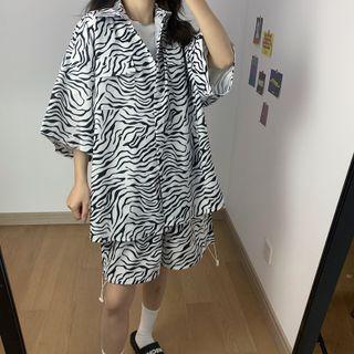 Set: Elbow-sleeve Zebra Print Shirt + Wide Leg Shorts