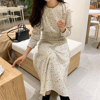 Gathered-waist Pattern Midi Dress
