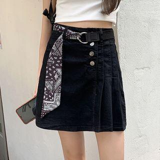 Paisley Print Belt / A-line Denim Skirt