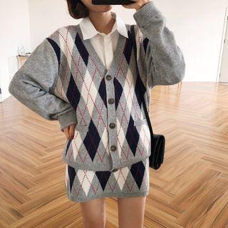 Diamond Print Cardigan / Knit Mini-skirt