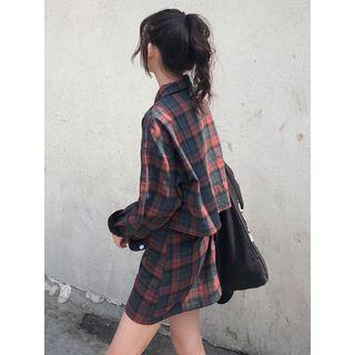 Set: Long-sleeved Plaid Shirt + Mini Skirt