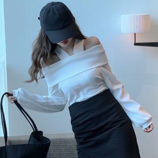 Cold-shoulder Balloon-sleeve Ribbed Sweater