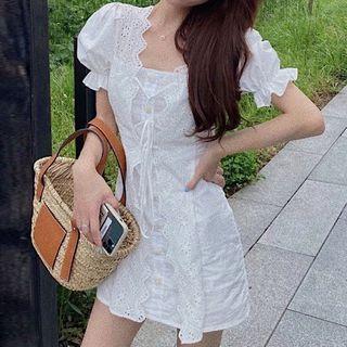 Short-sleeve Scallop Mini A-line Lace Dress