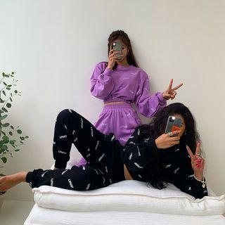 Set: Logo-pattern Cropped Sweatshirt + Jogger Pants
