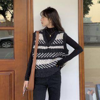 Patterned Sweater Vest / Top / T-shirt