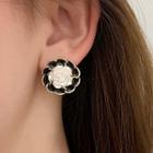 Flower Earring 1 Pair - Black & White - One Size
