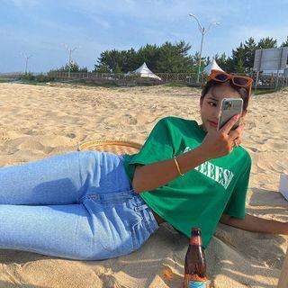 Letter Distressed Crop T-shirt
