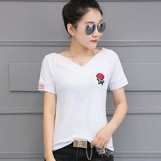 Rose Embroidered V-neck Short-sleeve T-shirt