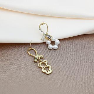 Asymmetrical Faux Pearl Bear Drop Earring E4223 - 1 Pair - Gold - One Size