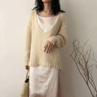Plain Midi Spaghetti Strap Dress / V-neck Chunky Knit Sweater