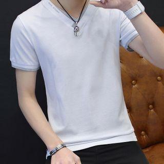 Short-sleeve Mock Two-piece V-neck T-shirt