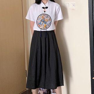 Embroidered Frog-button Short-sleeve T-shirt / Plain Midi A-line Skirt