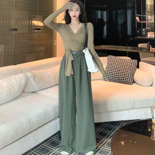 V-neck Top / Wide-leg Pants