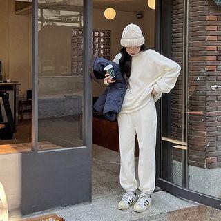Set: Fleece-lined Ribbed Velvet Sweatshirt + Jogger Pants