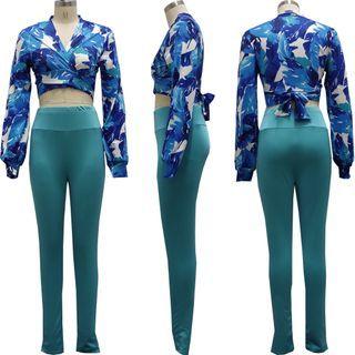 Set: Long-sleeve Print Crop Top + Leggings