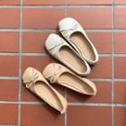 Square-toe Bow-front Flats