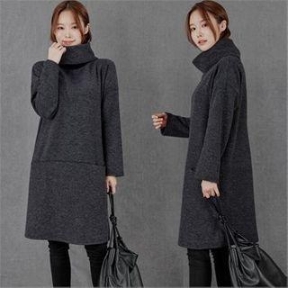Turtle-neck Pocket-detail Long Top Dark Gray - One Size