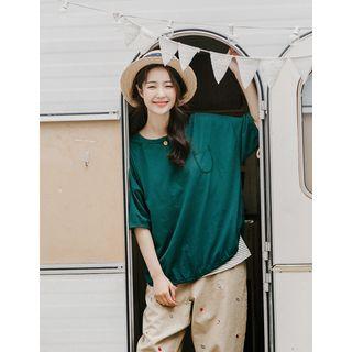 Buttoned-neckline Oversized T-shirt