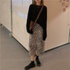 Long Sleeve Plain T-shirt / Zebra Pattern Midi Skirt