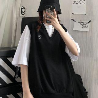 V-neck Heart Embroidered Vest / Short-sleeve T-shirt