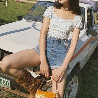 Floral Print Sweetheart Neckline Short-sleeve Cropped Top