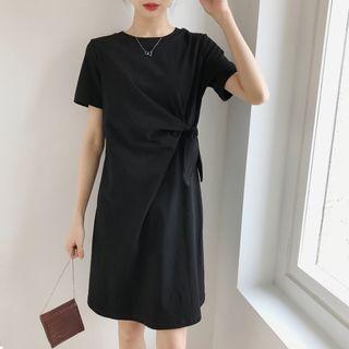Short-sleeve Twisted Shift Dress