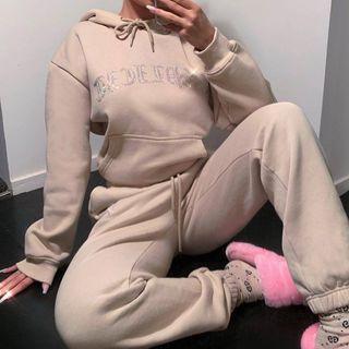 Set: Lettering Sweatpants + Hoodie