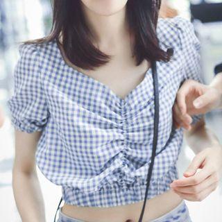 Short-sleeve Plaid Crop Top