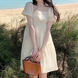 Short-sleeve Square-neck Smock Dress